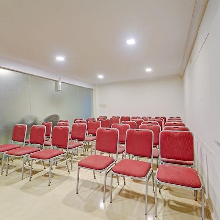 Hotel Collection O Mount Road Rich Mount Near Marina Beach Chennai Esterno foto